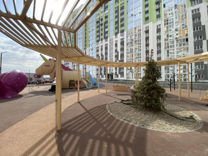 1-комн квартира в новом доме Академика Семёнова ул