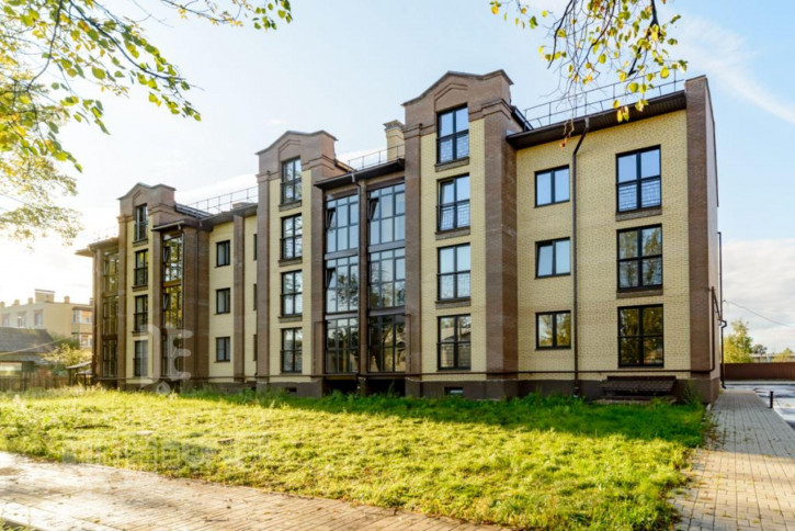 3-комн квартира Авиаторов пр-кт, 11