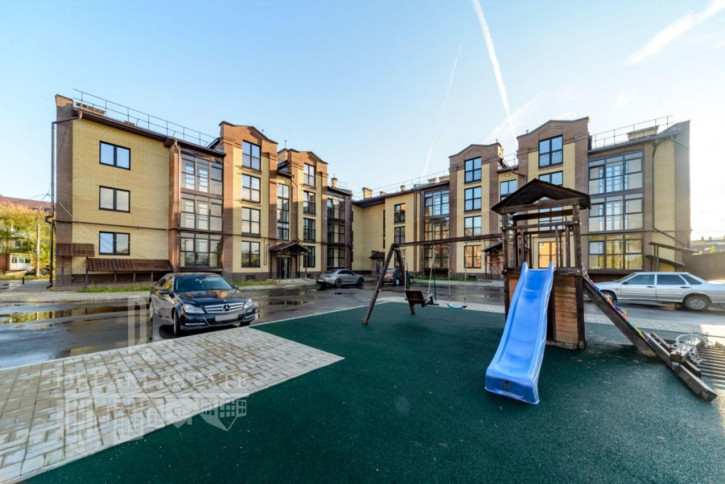 3-комн квартира Авиаторов пр-кт, 11