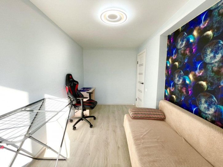 2-комн квартира 40 лет ВЛКСМ ул, 19