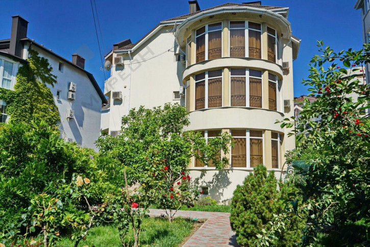 Отдельное здание Гостиничный комплекс Радуга, 8