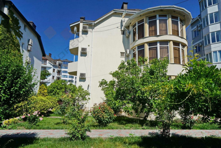 Отдельное здание Гостиничный комплекс Радуга, 8