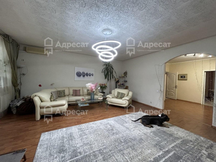 4-комн квартира ул. 50 лет Октября,  д.30