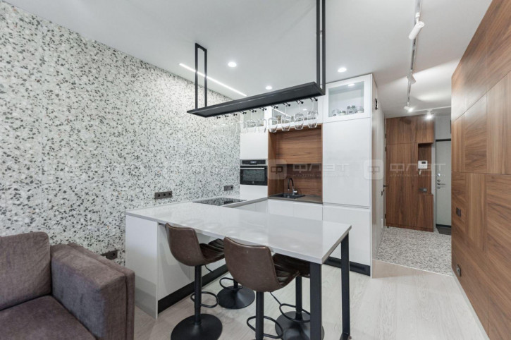 2-комн квартира ул. Оренбургский тракт, дом 4б