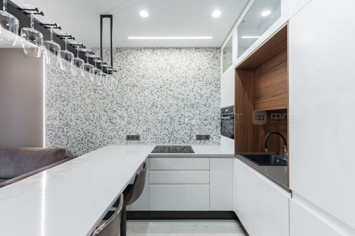 2-комн квартира ул. Оренбургский тракт, дом 4б