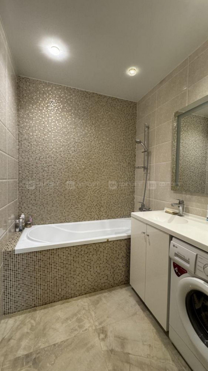 2-комн квартира ул. Баки Урманче, дом 9