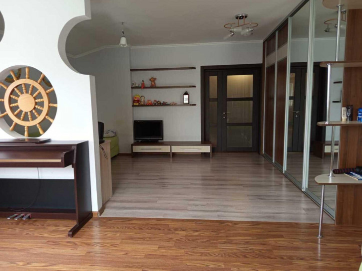 2-комн квартира Коралловый проезд, 13