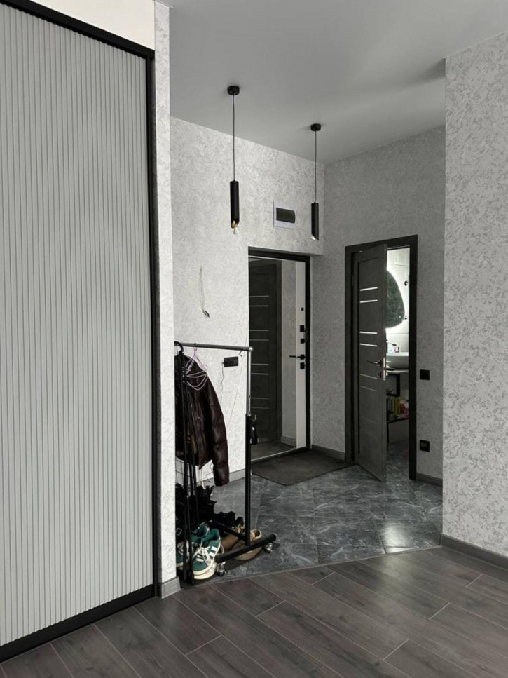 1-комн квартира Окуловой ул, 73