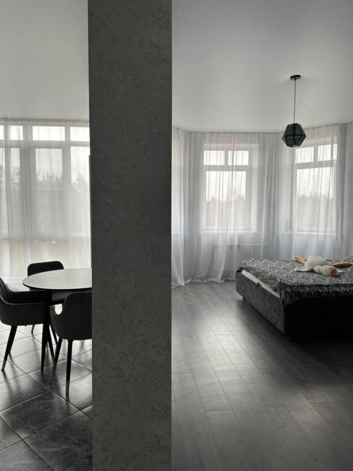 1-комн квартира Окуловой ул, 73