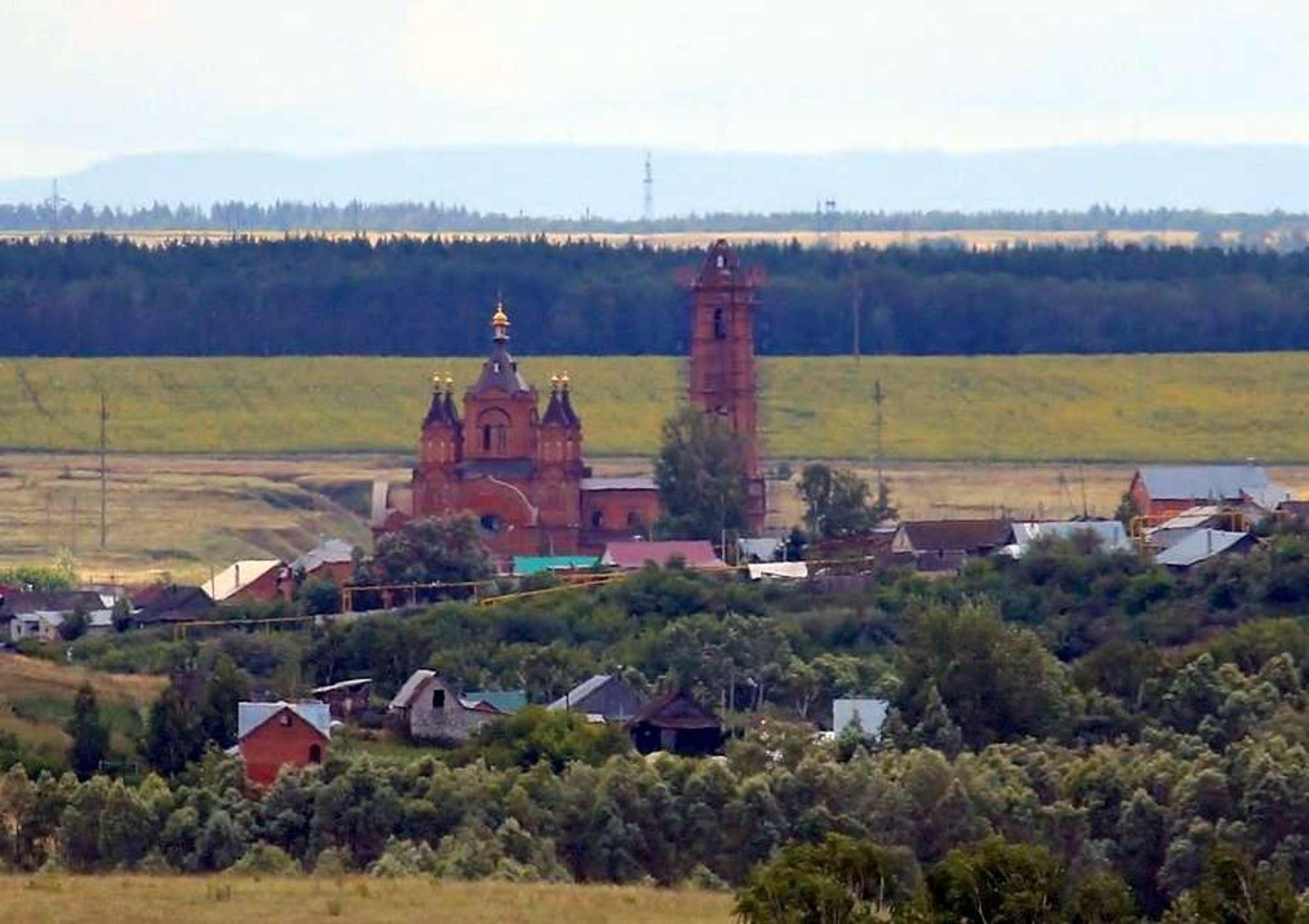 Купить дачу, дом, коттедж за 2 190 000 рублей на Полевая улица, 1А