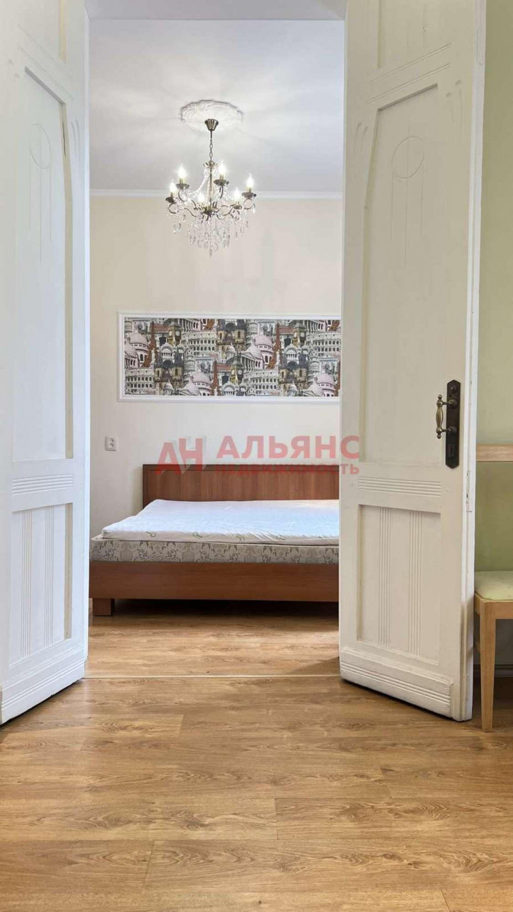 5-комн квартира Льва Толстого улица, 73