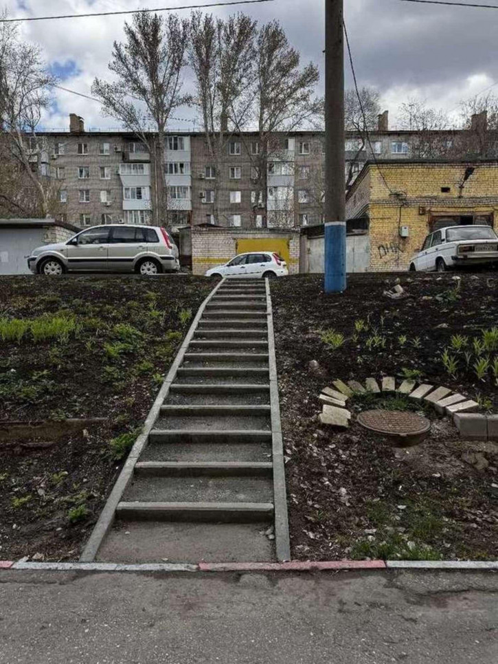 3-комн квартира Урицкого улица, 6