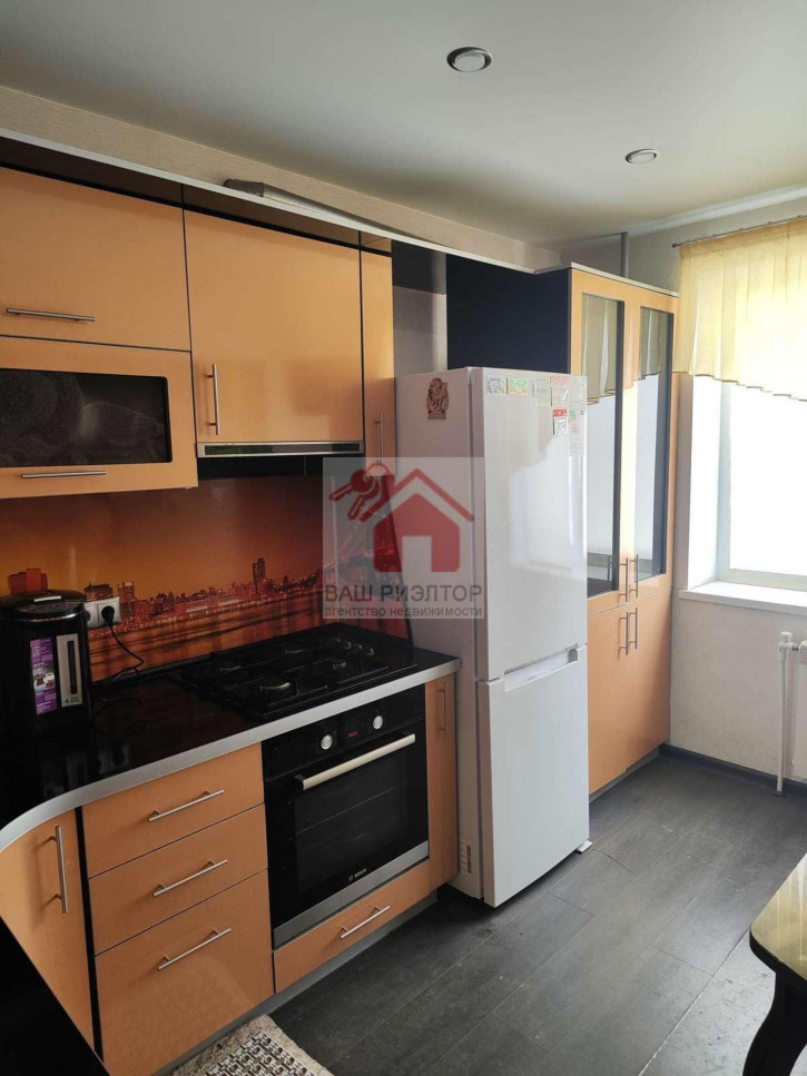 2-комн квартира Ивана Финютина бульвар, 68