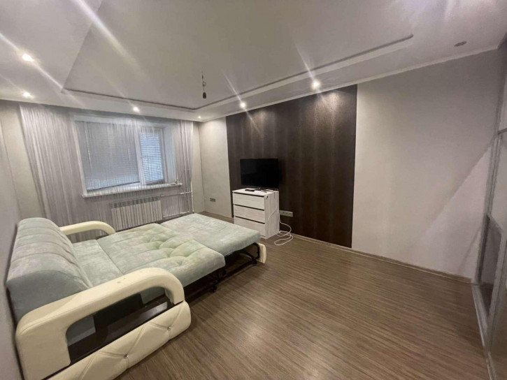 2-комн квартира Новостроящаяся улица, 12