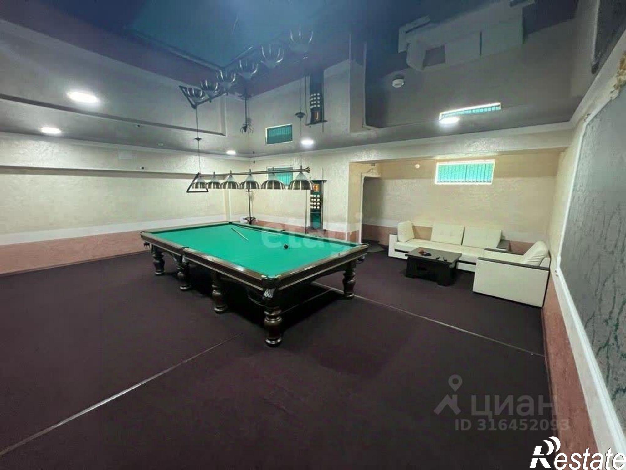 Купить офис, помещение под офис за 13 500 100 рублей на 1 мкр, Кайсына Кулиева,20