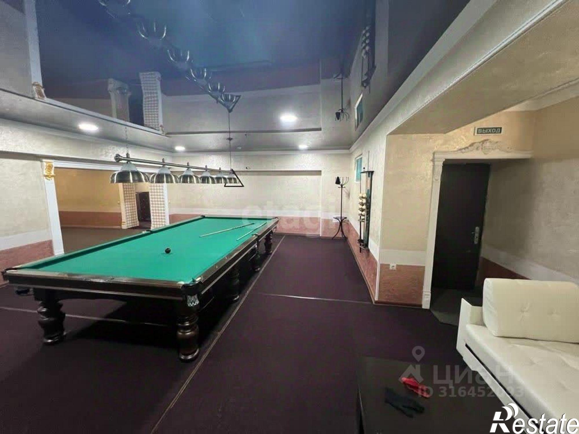 Купить офис, помещение под офис за 13 500 100 рублей на 1 мкр, Кайсына Кулиева,20