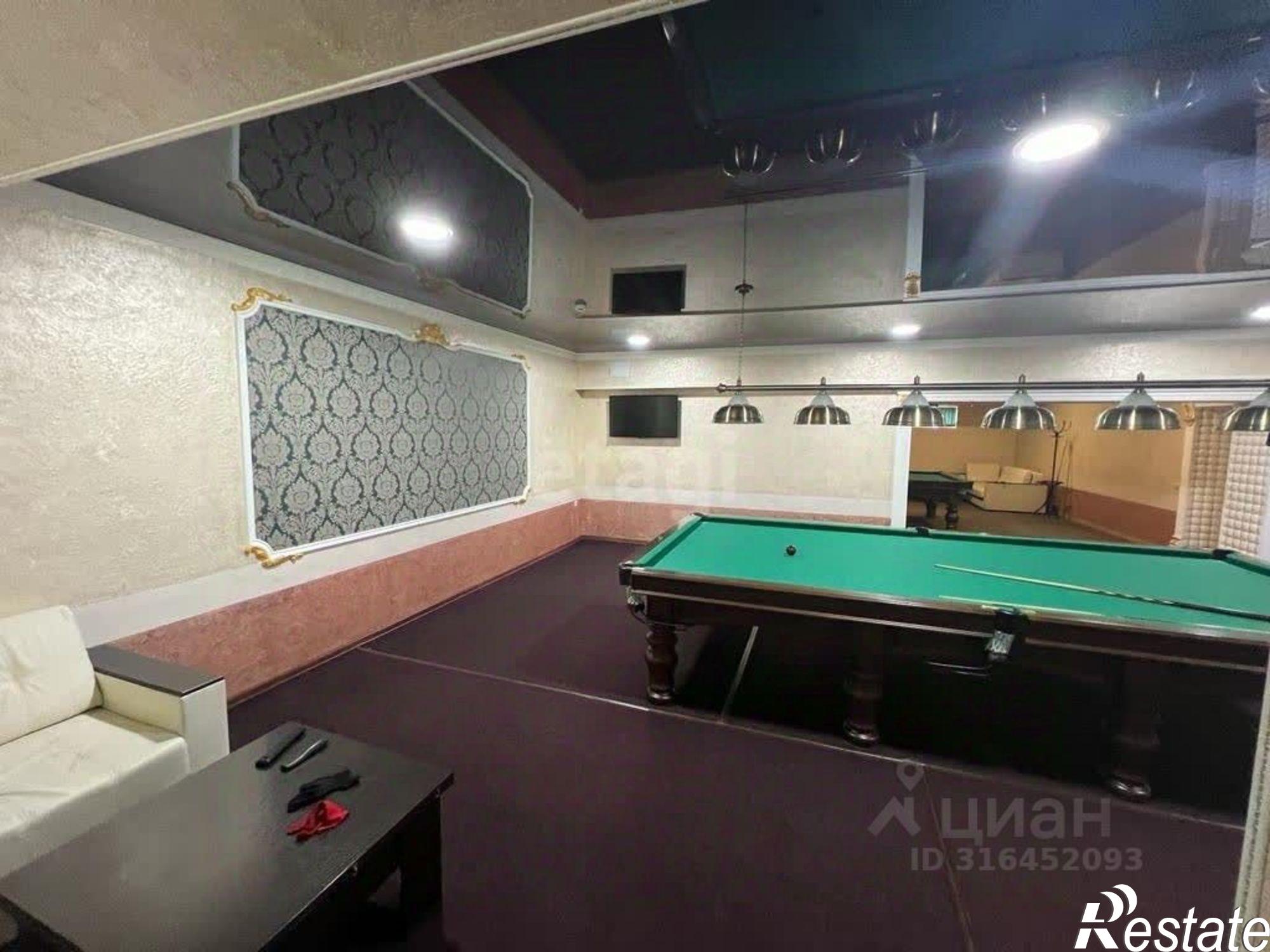 Купить офис, помещение под офис за 13 500 100 рублей на 1 мкр, Кайсына Кулиева,20