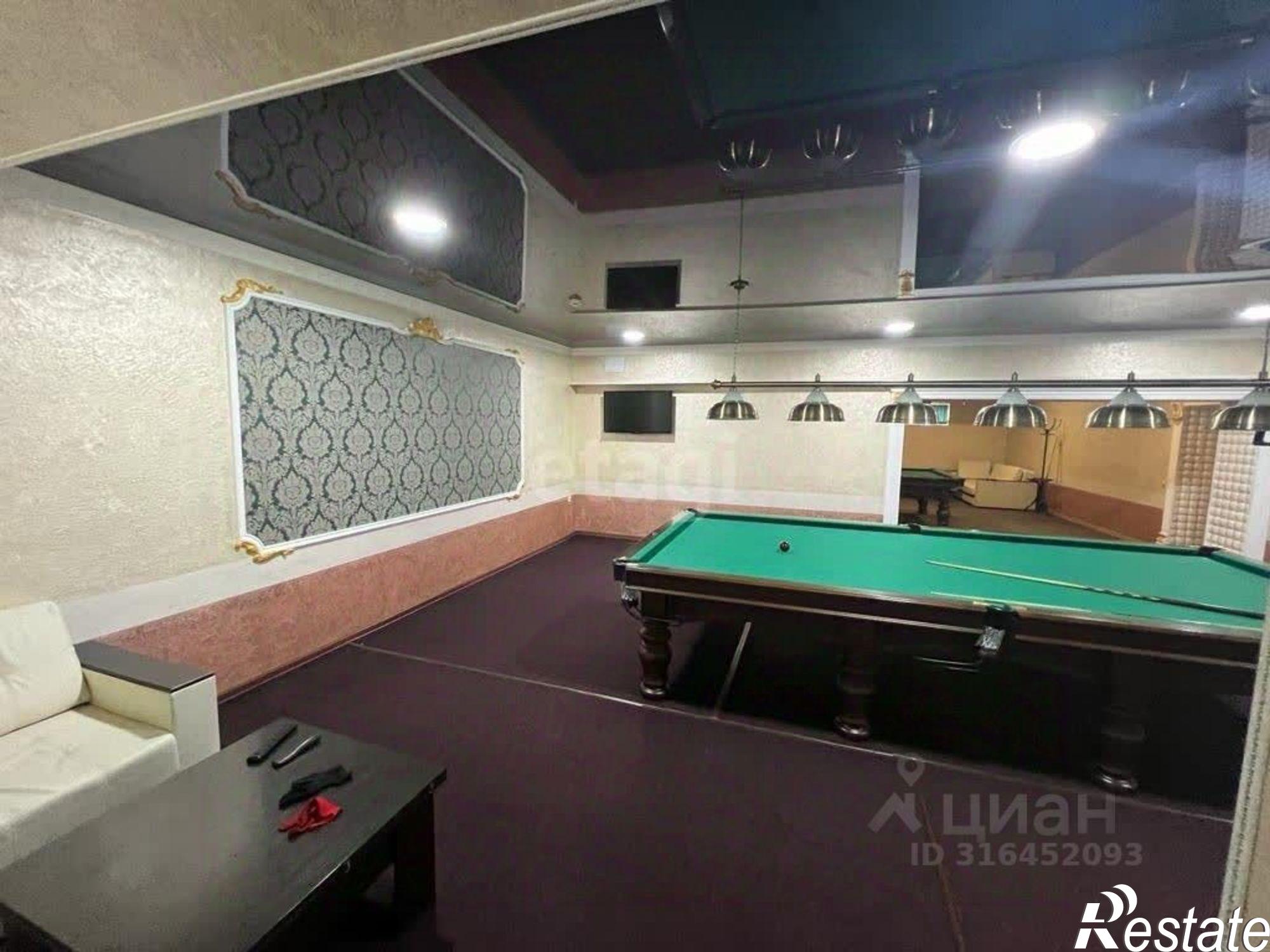 Купить офис, помещение под офис за 13 500 100 рублей на 1 мкр, Кайсына Кулиева,20