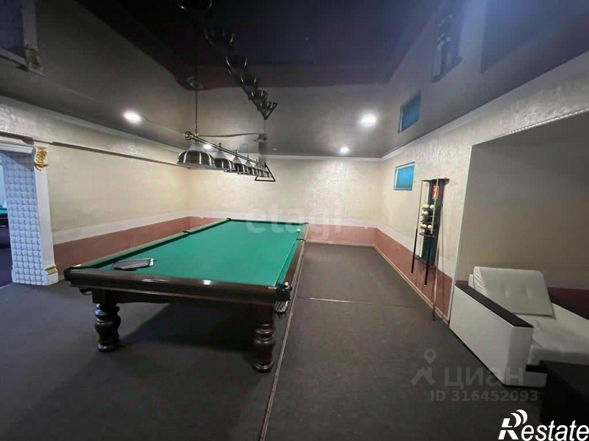 Купить офис, помещение под офис за 13 500 100 рублей на 1 мкр, Кайсына Кулиева,20