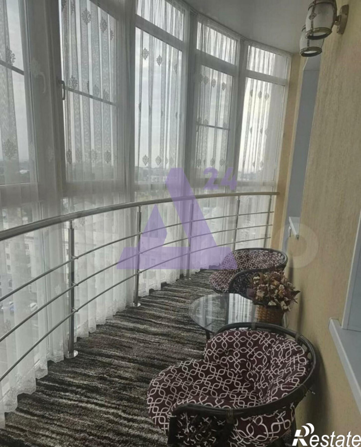 3-комн квартира улица Пионеров, дом 1