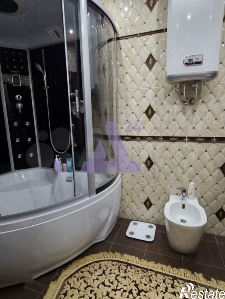 3-комн квартира улица Пионеров, дом 1