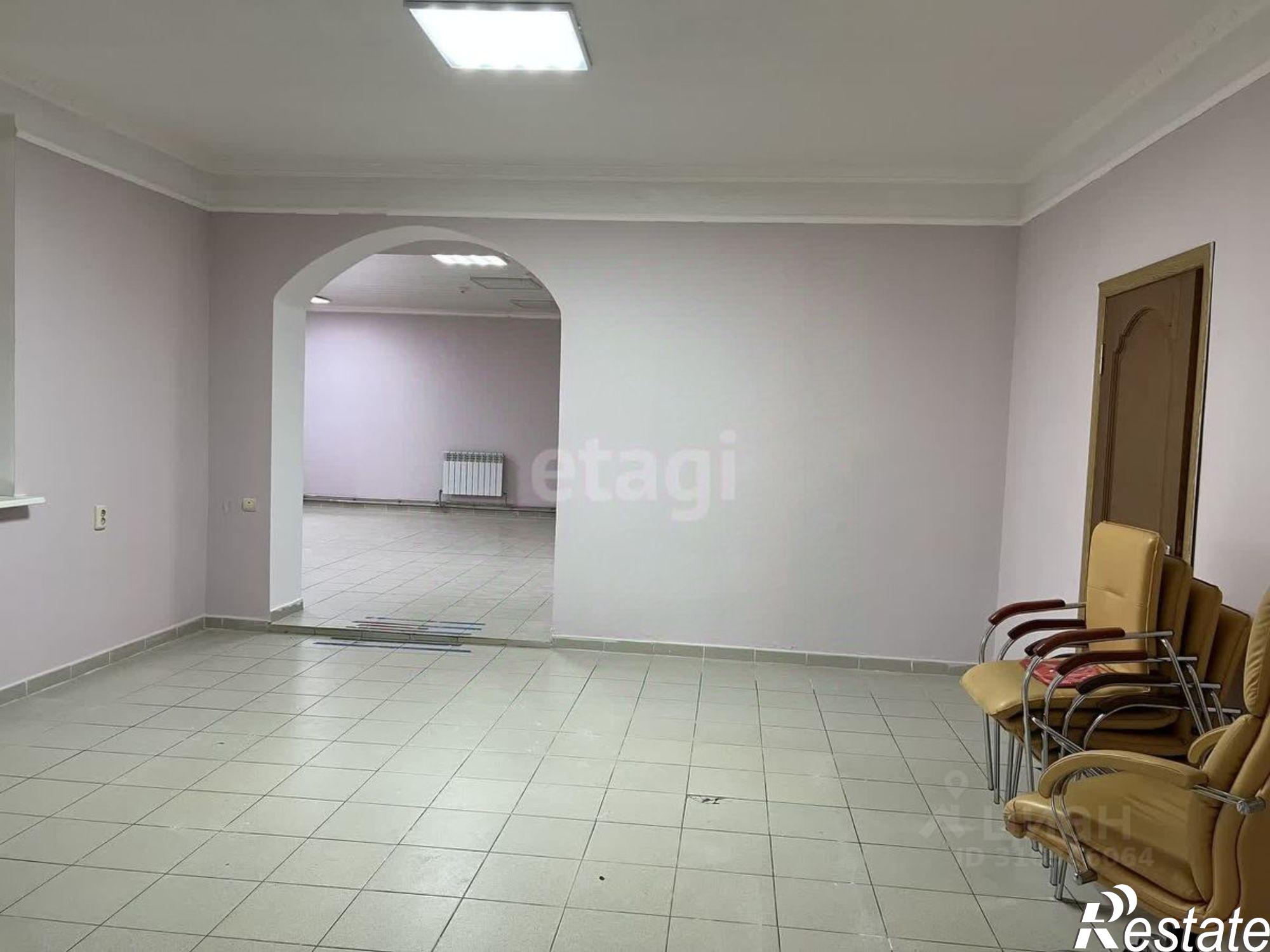 Сдать торговое помещение за 275 043 рублей на улица Гагарина, 123
