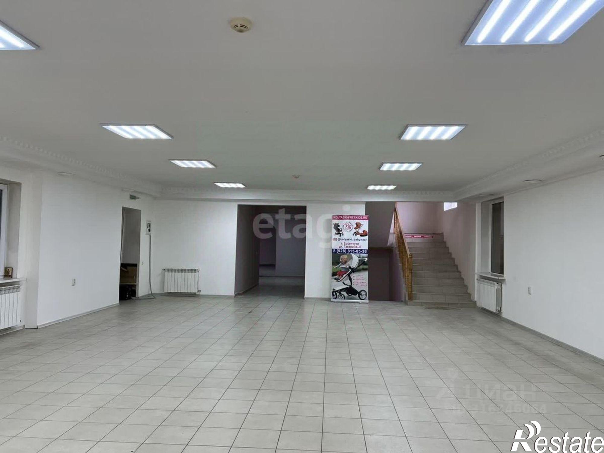 Сдать торговое помещение за 275 043 рублей на улица Гагарина, 123