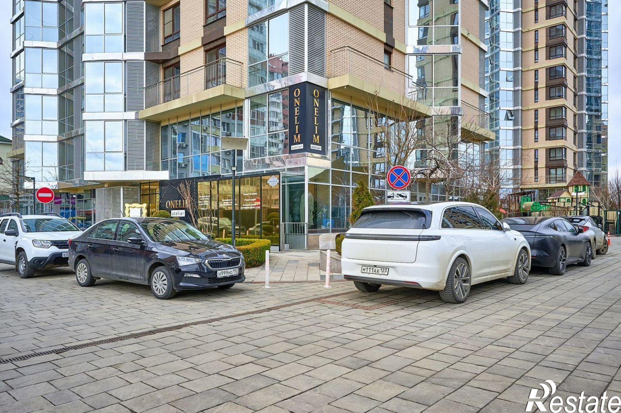 Купить торговое помещение за 115 000 000 рублей на Совхозная улица, 1 к5