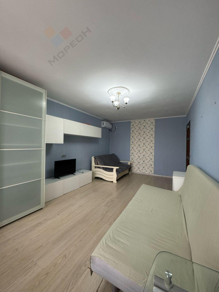 1-комн квартира им. 70-летия Октября ул, 12/1