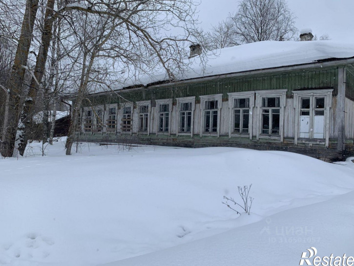 Отдельное здание м.р-н Ленский, с.п. Сафроновское, с Яренск