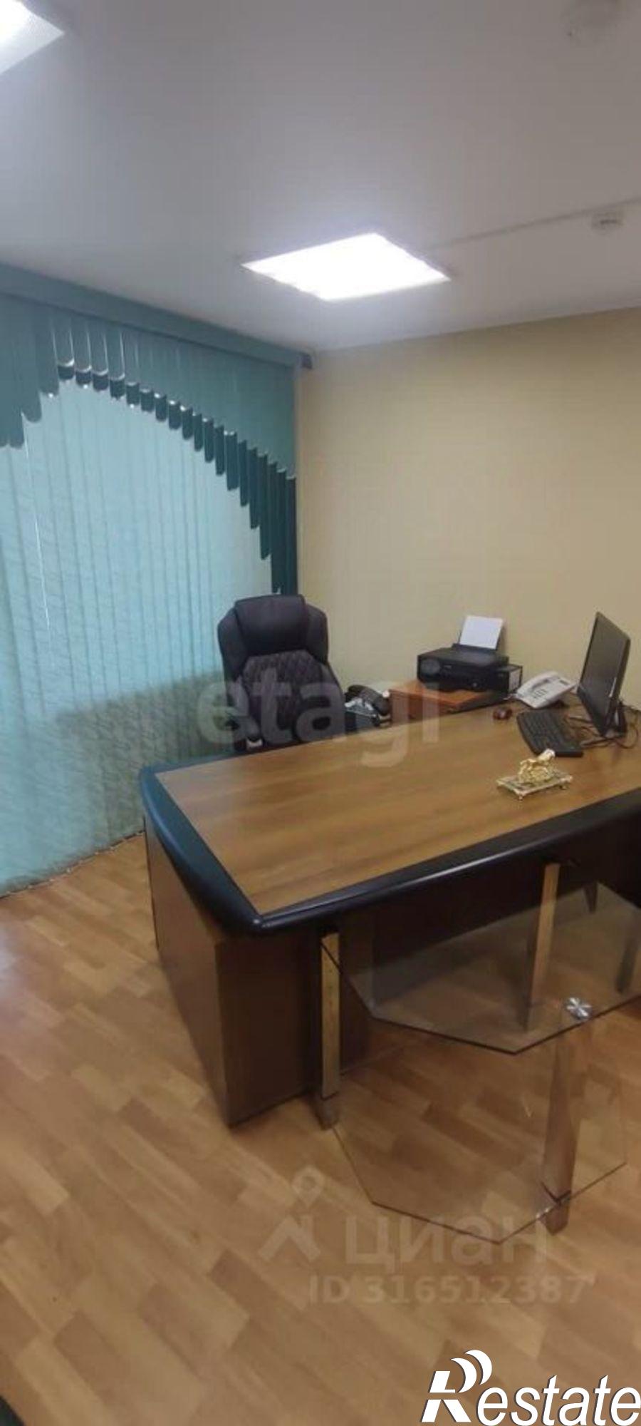 Купить офис, помещение под офис за 4 593 070 рублей на улица 60 лет Октября, 11