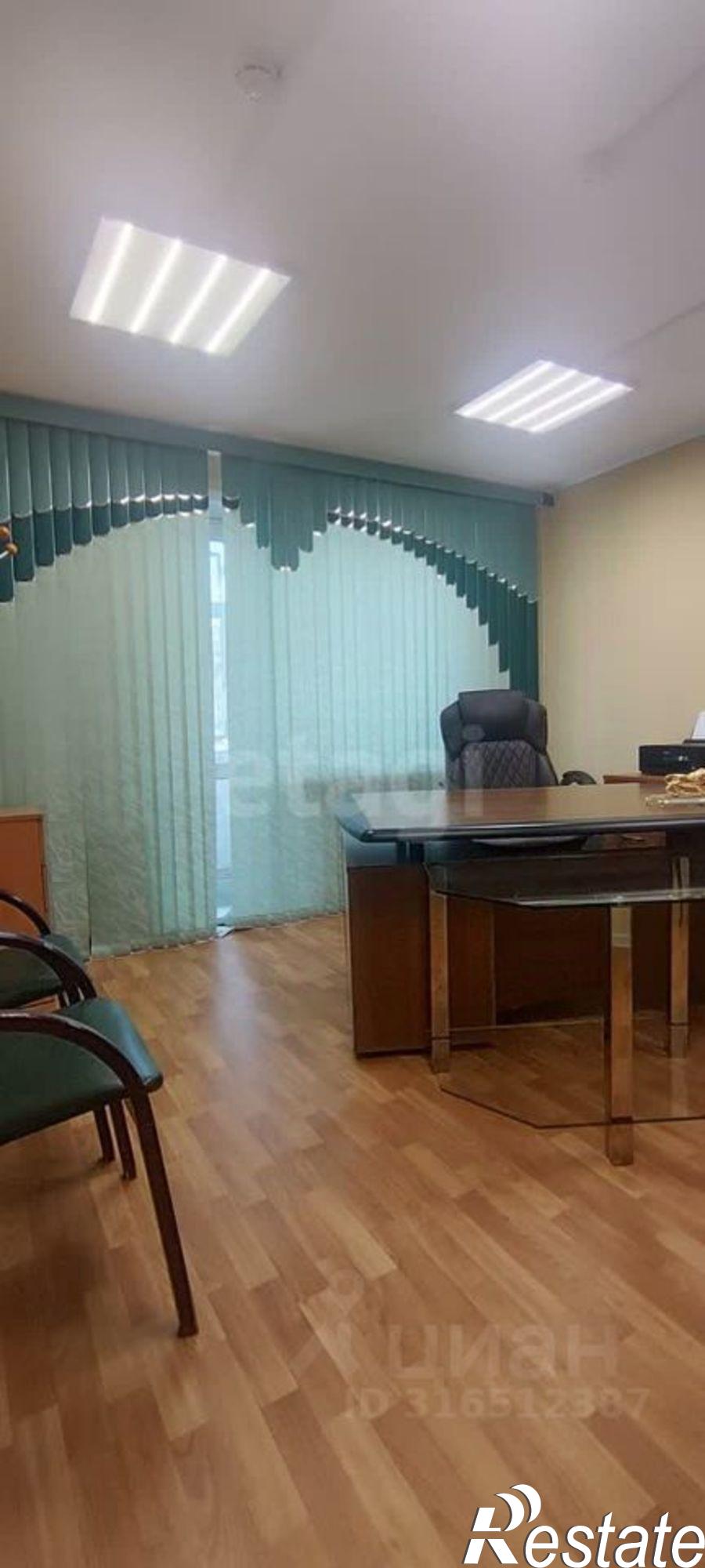 Купить офис, помещение под офис за 4 593 070 рублей на улица 60 лет Октября, 11