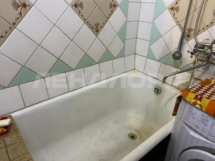 3-комн квартира проспект Стачки, 237