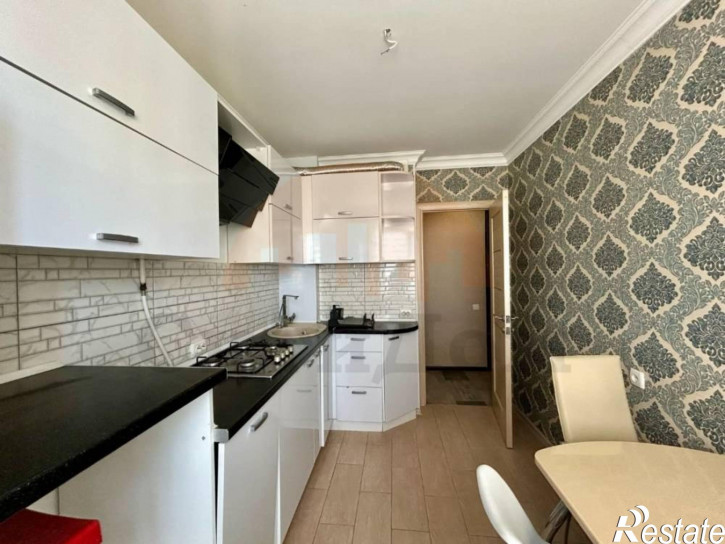 3-комн квартира Набережная ул., 13