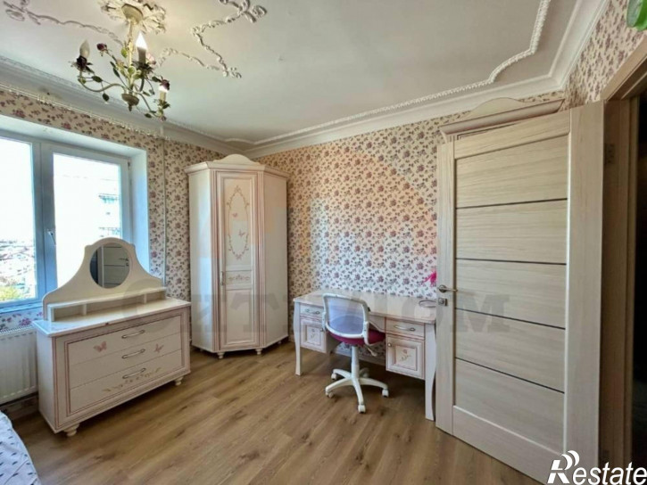 3-комн квартира Набережная ул., 13