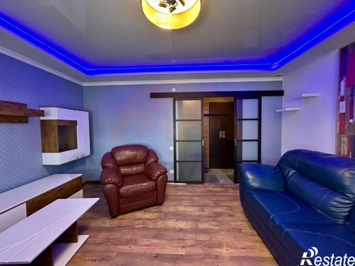 3-комн квартира Набережная ул., 13