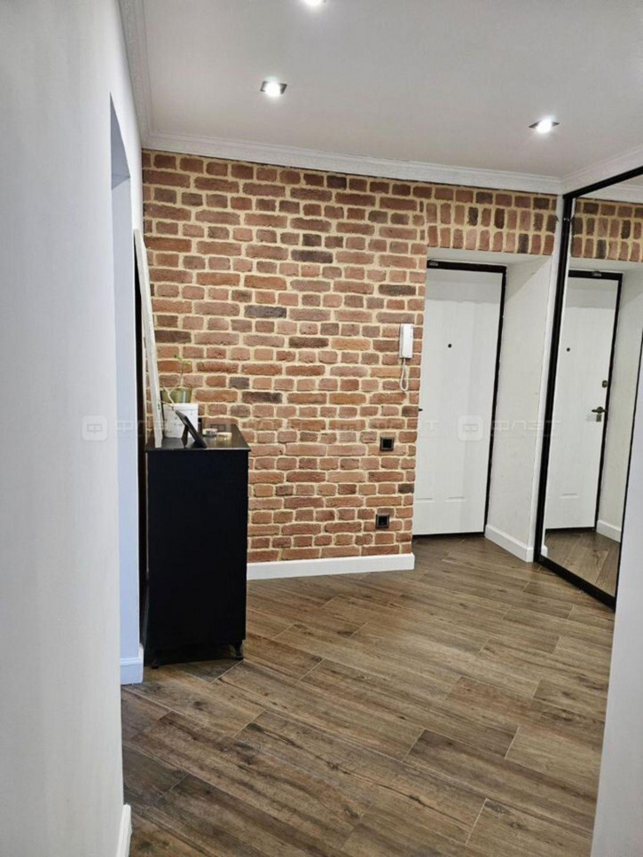 2-комн квартира ул. Калинина, дом 5