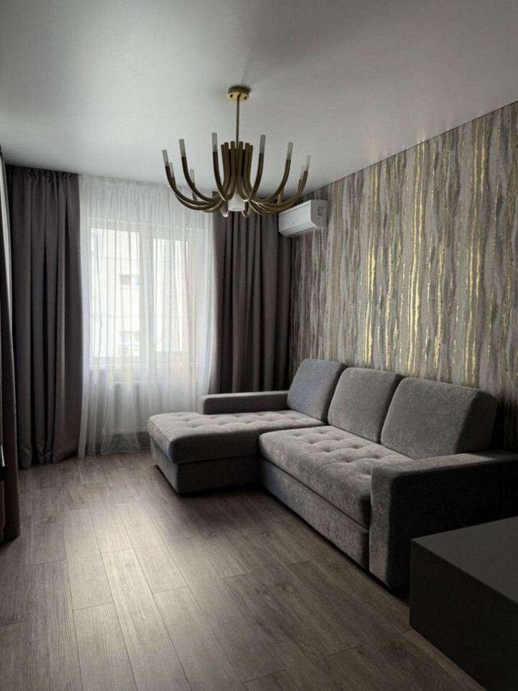 3-комн квартира улица Горького, 2А