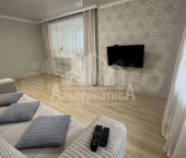 3-комн, 75кв м, этаж 2/5 Коллективная ул.