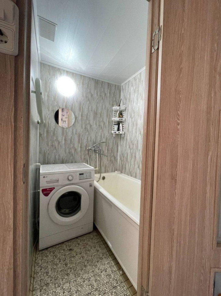 2-комн квартира Победа п, 37