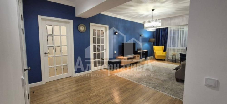 3-комн квартира Островского ул.