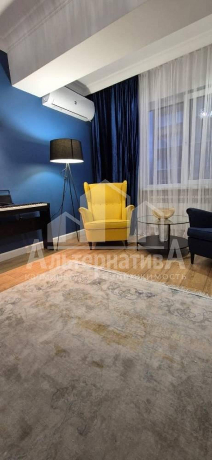 3-комн квартира Островского ул.