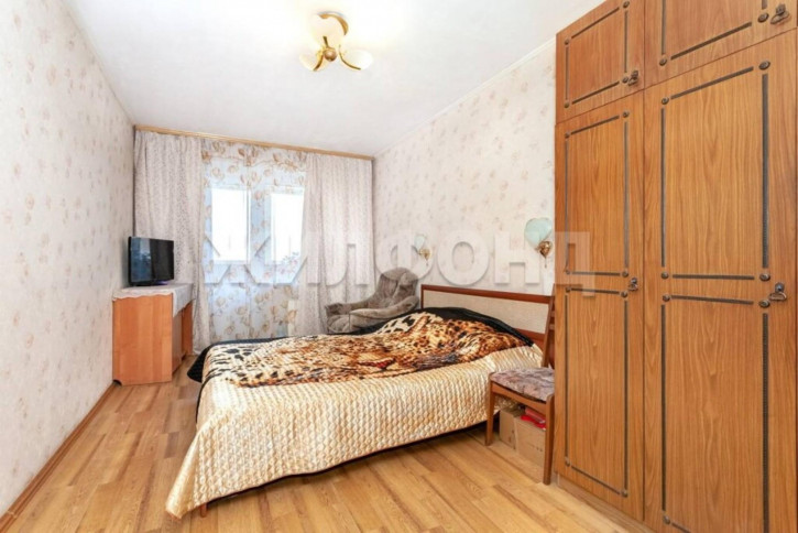 3-комн квартира Островского, 53/1