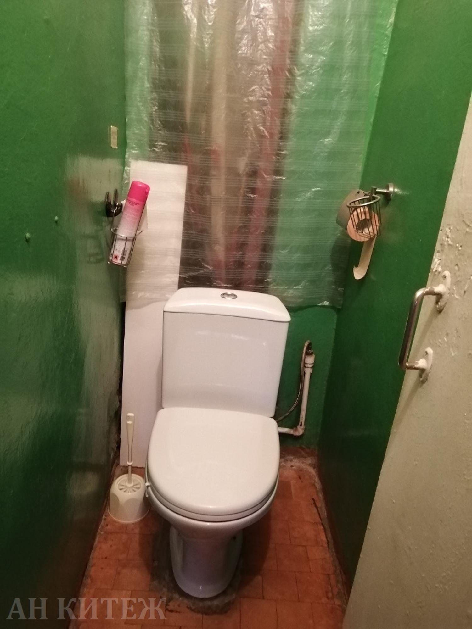 Продажа комнаты Калинина улица,18