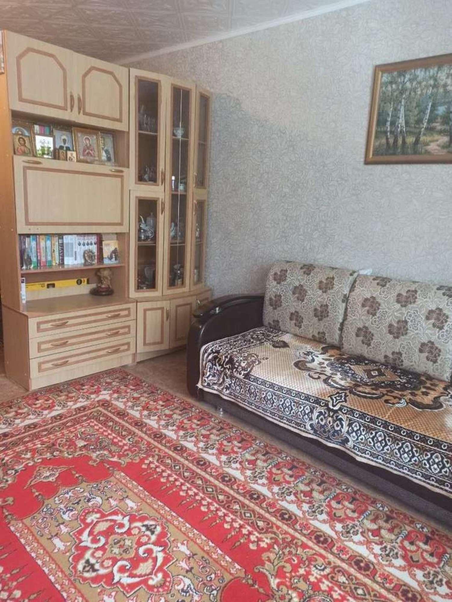 Купить комнату за 1 400 000 рублей на 10-й квартал, 21