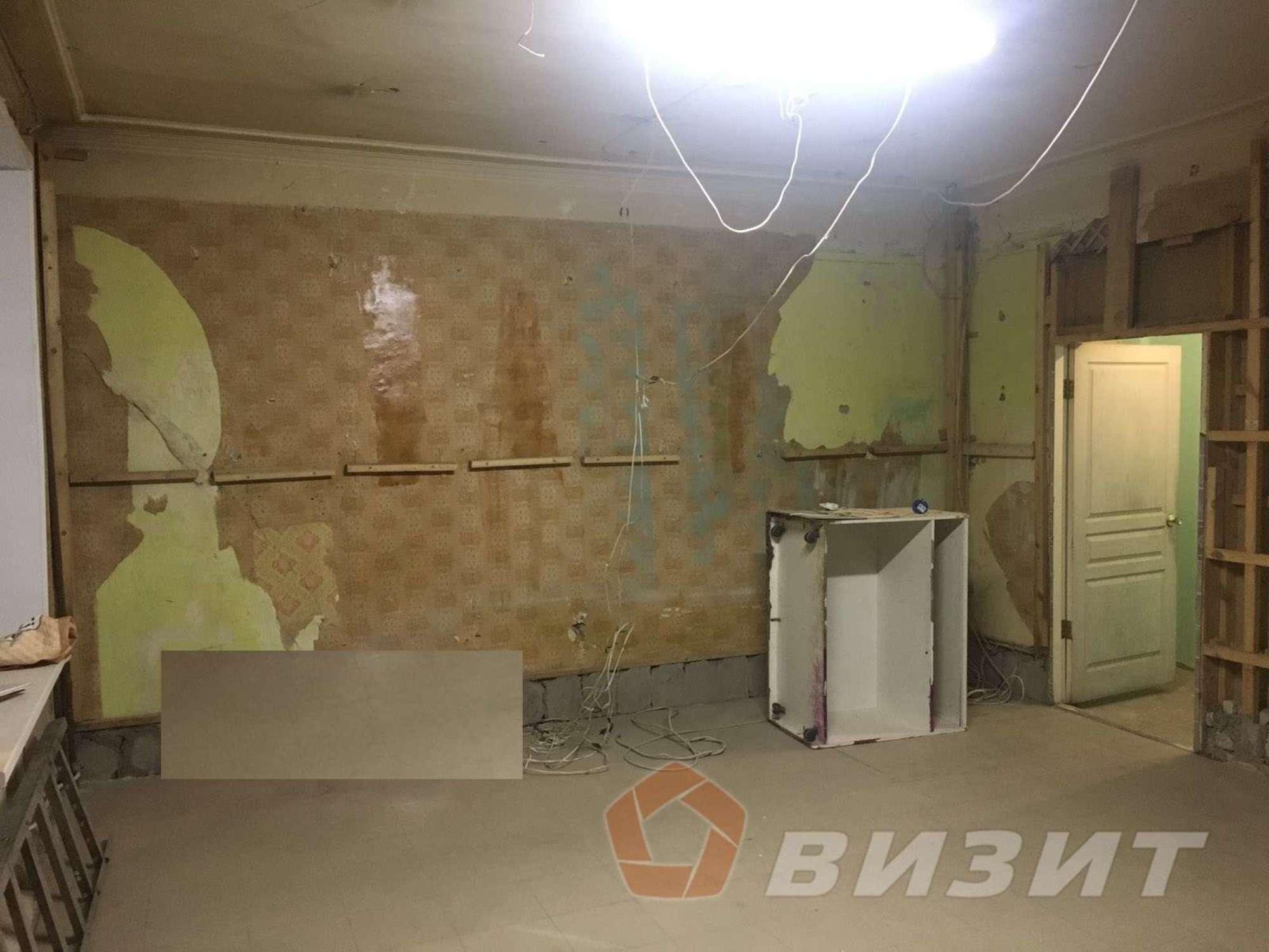 Купить торговое помещение за 10 000 000 рублей на Металлургов проспект, 81