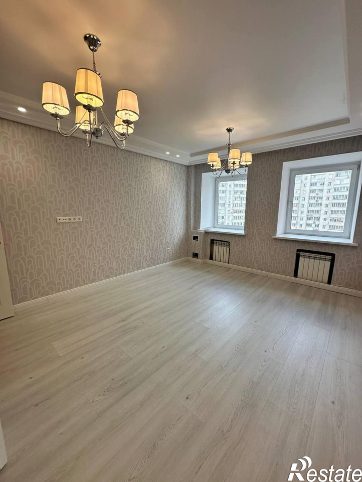 4-комн квартира Семченко ул., 6