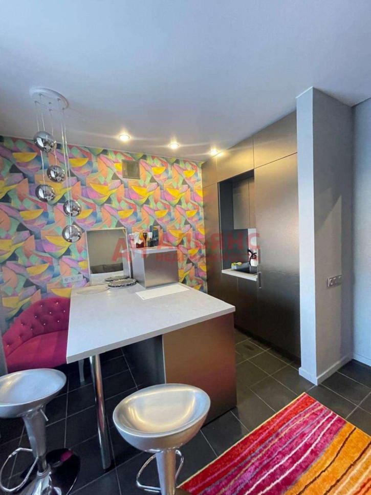 1-комн квартира Демократическая улица, 134