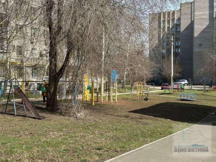 3-комн квартира Красных Коммунаров улица, 15