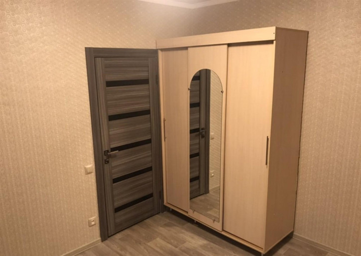 1-комн квартира Льва Толстого улица, 95